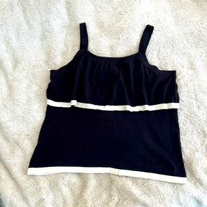 NWOT Ann Taylor Factory Black and White Women's Sweater Top 🖤